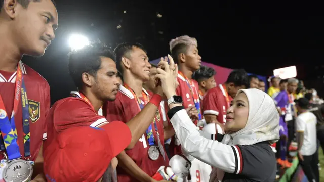 You are currently viewing Indonesia Juara Umum ASEAN Para Games 2023, Stafsus Angkie Yudistia Harap Regenerasi Atlet Disabilitas Terus Dijaga